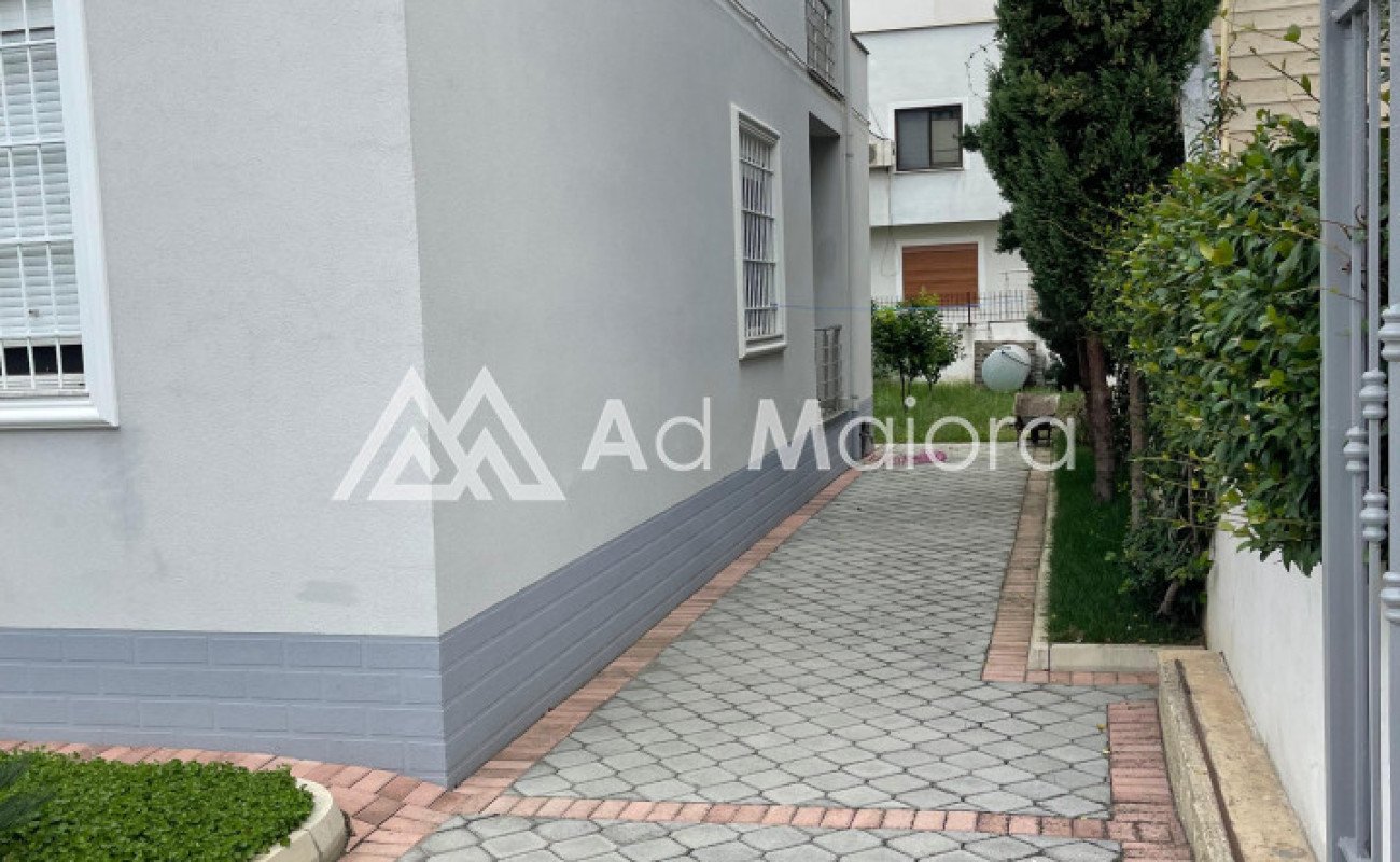 Jepet me qira vilë private në plazh, Durrës (2)