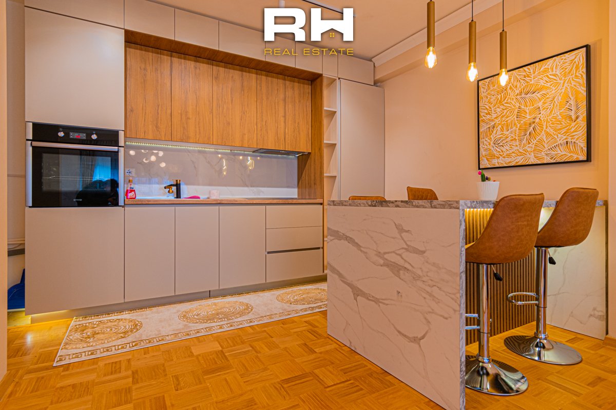 Appartement de 90m² à louer à Mati 1