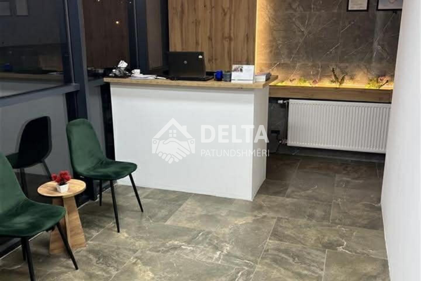 Bureau à louer dans le quartier Mati 1