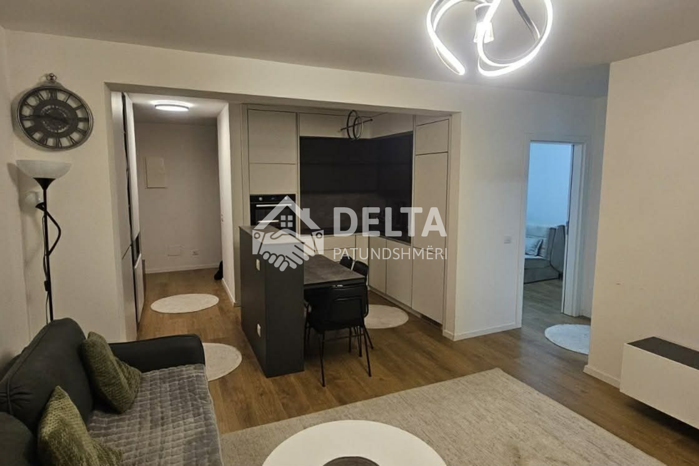 Appartement à louer sur la rue b