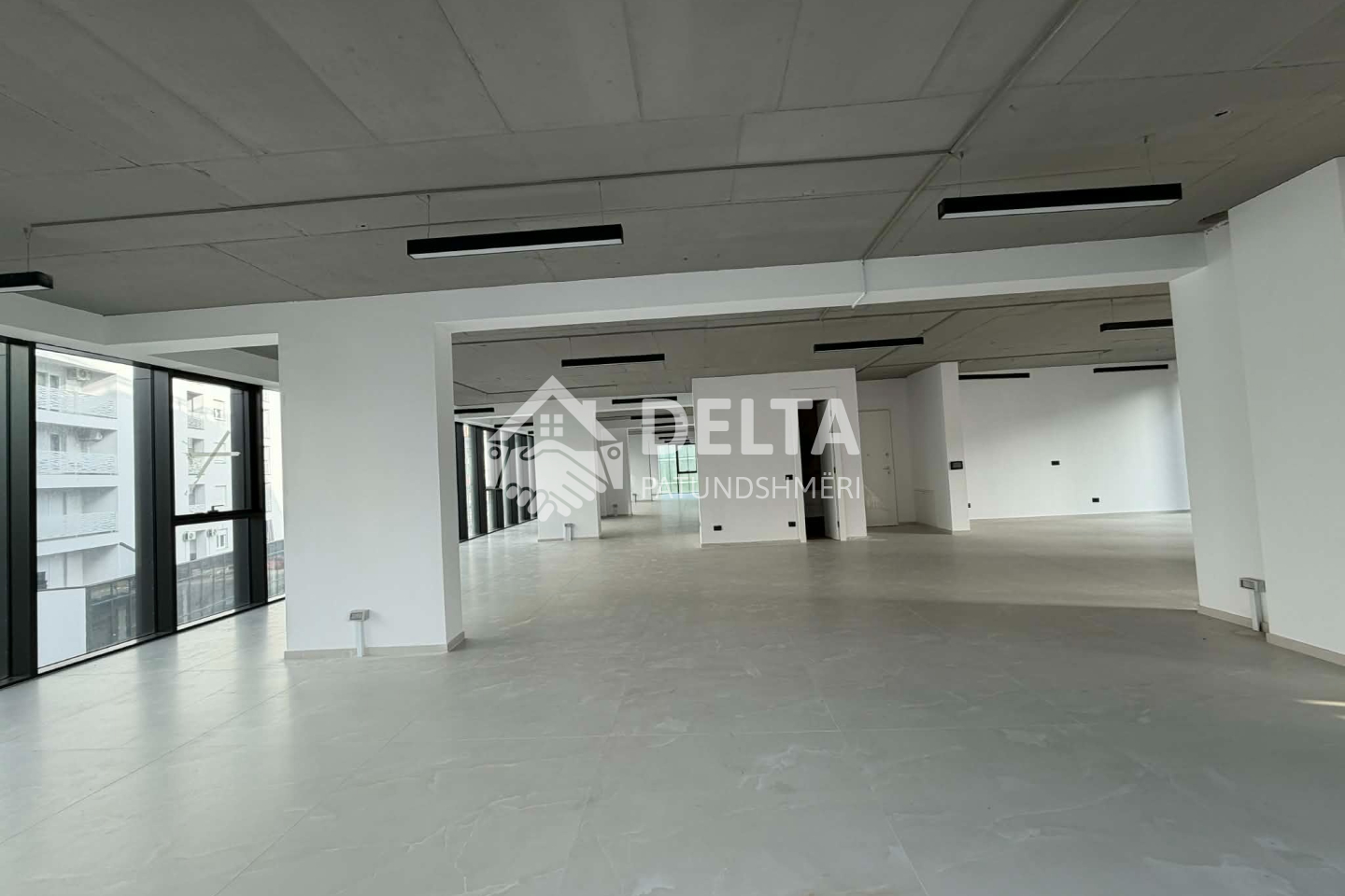 Büro zur miete in Mati 1