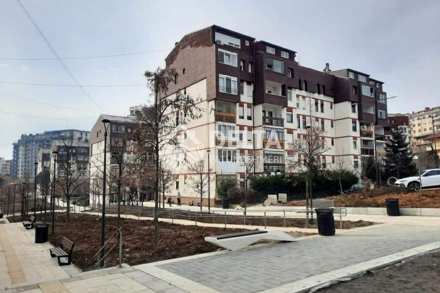 Appartement à vendre à Bregu i Diellit
