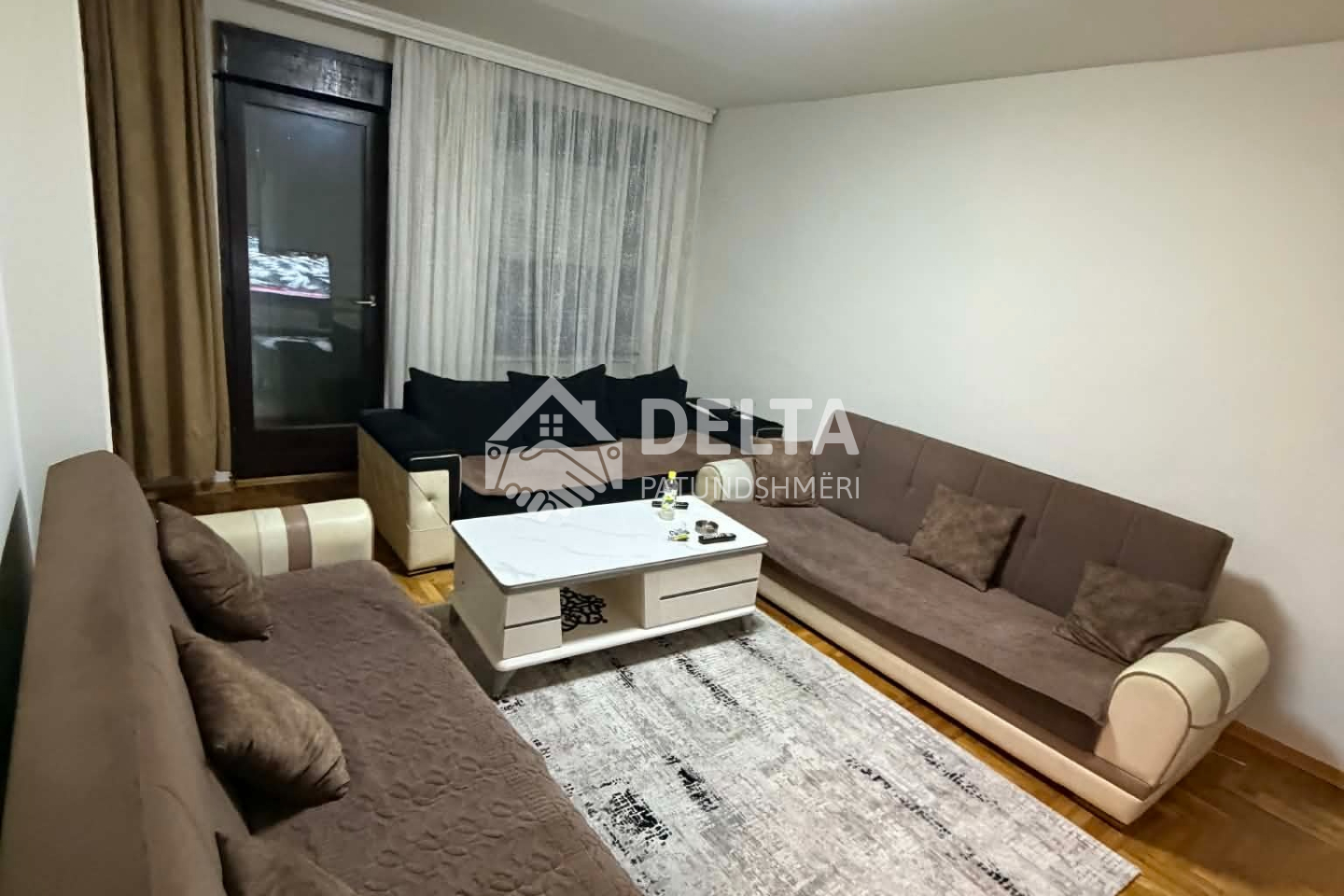 Appartement à vendre à Bregu i Diellit (2)