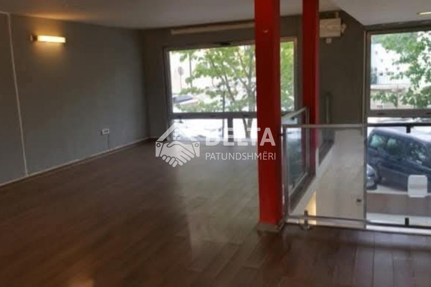 Local comercial en alquiler en Bregu i Diellit