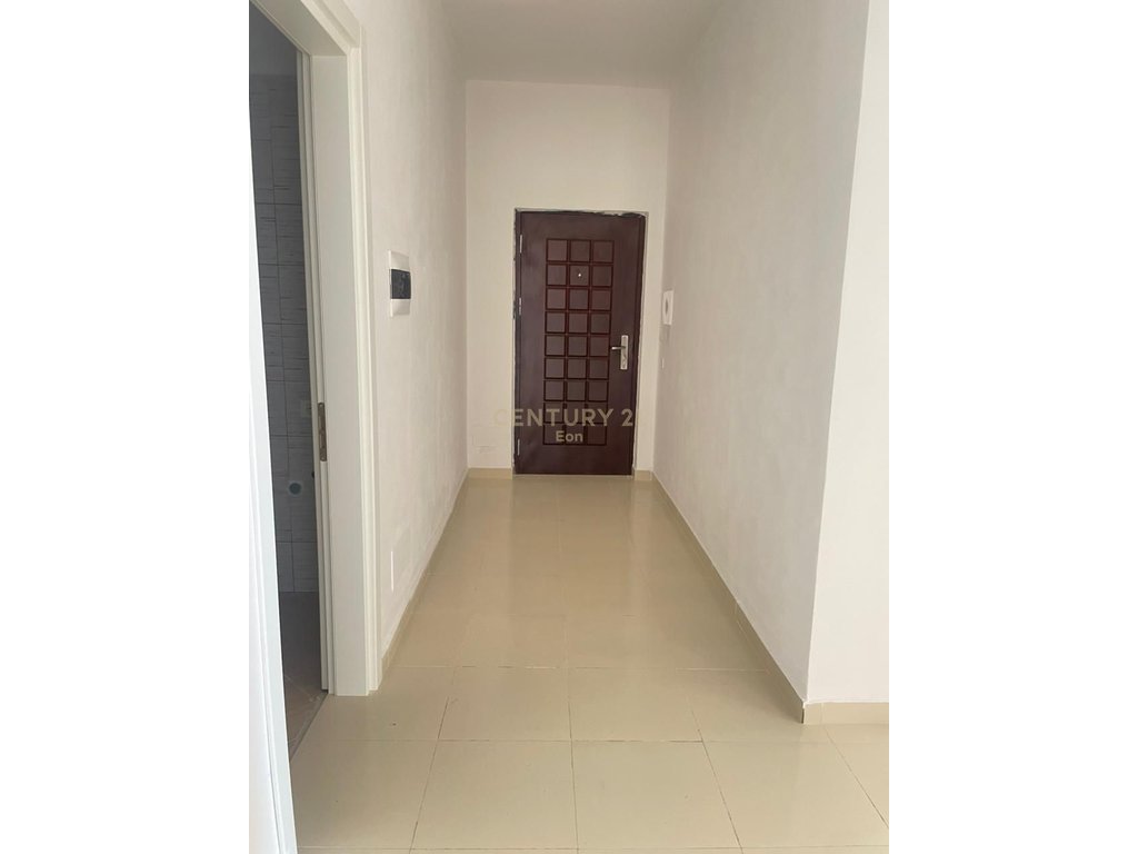 Apartament 2+2 në shitje në ish-urt, Durrës - 133,000€ | 140 m² (3)