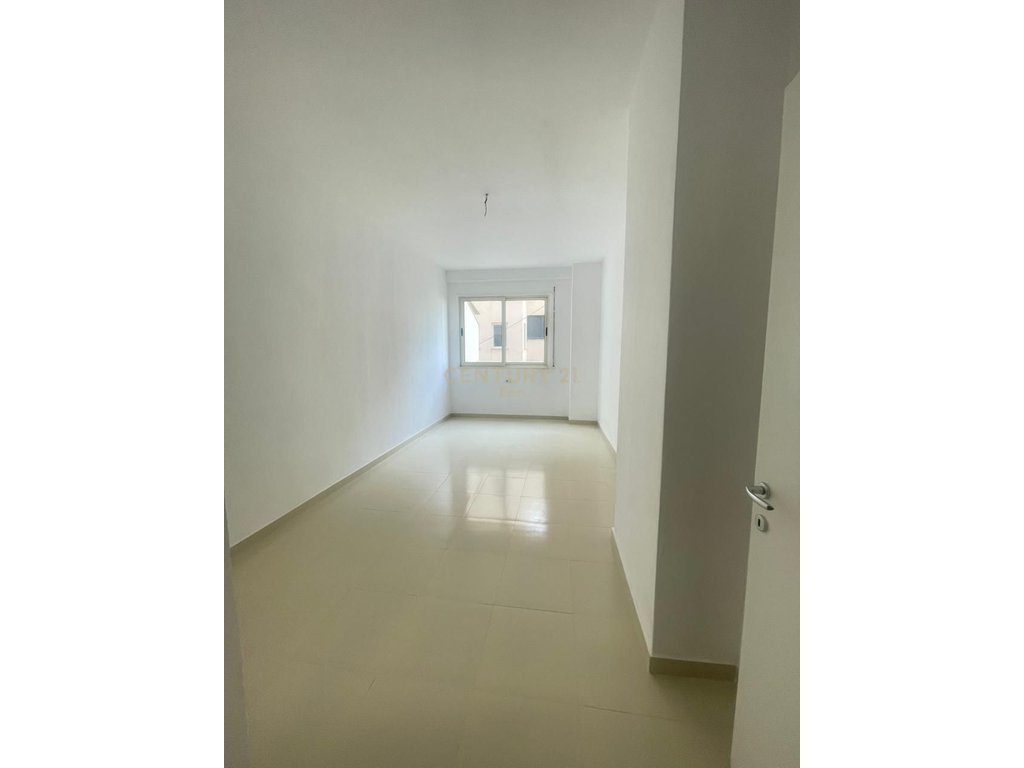 Apartament 2+2 në shitje në ish-urt, Durrës - 133,000€ | 140 m² (5)