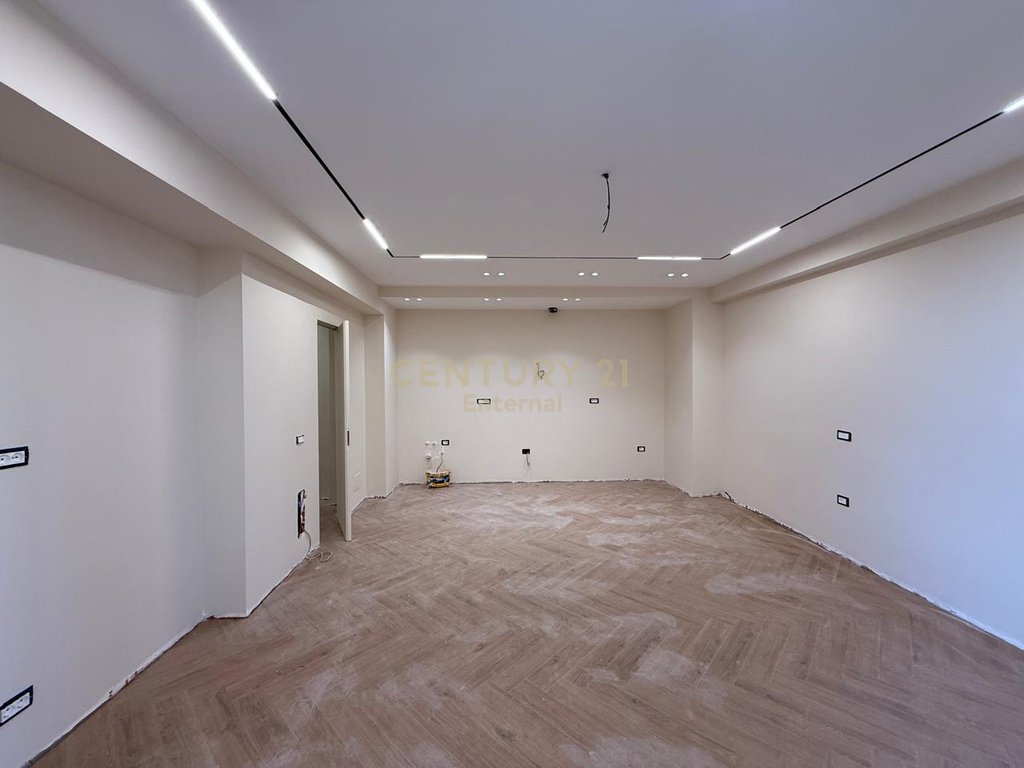 Appartamento 2+1+2+posto auto in vendita presso "Ekspozita Building"