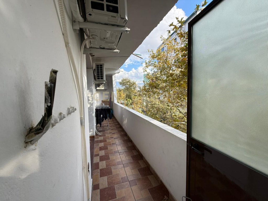 Appartamento in vendita 2+1 in "Myslym Shyri", Tirana