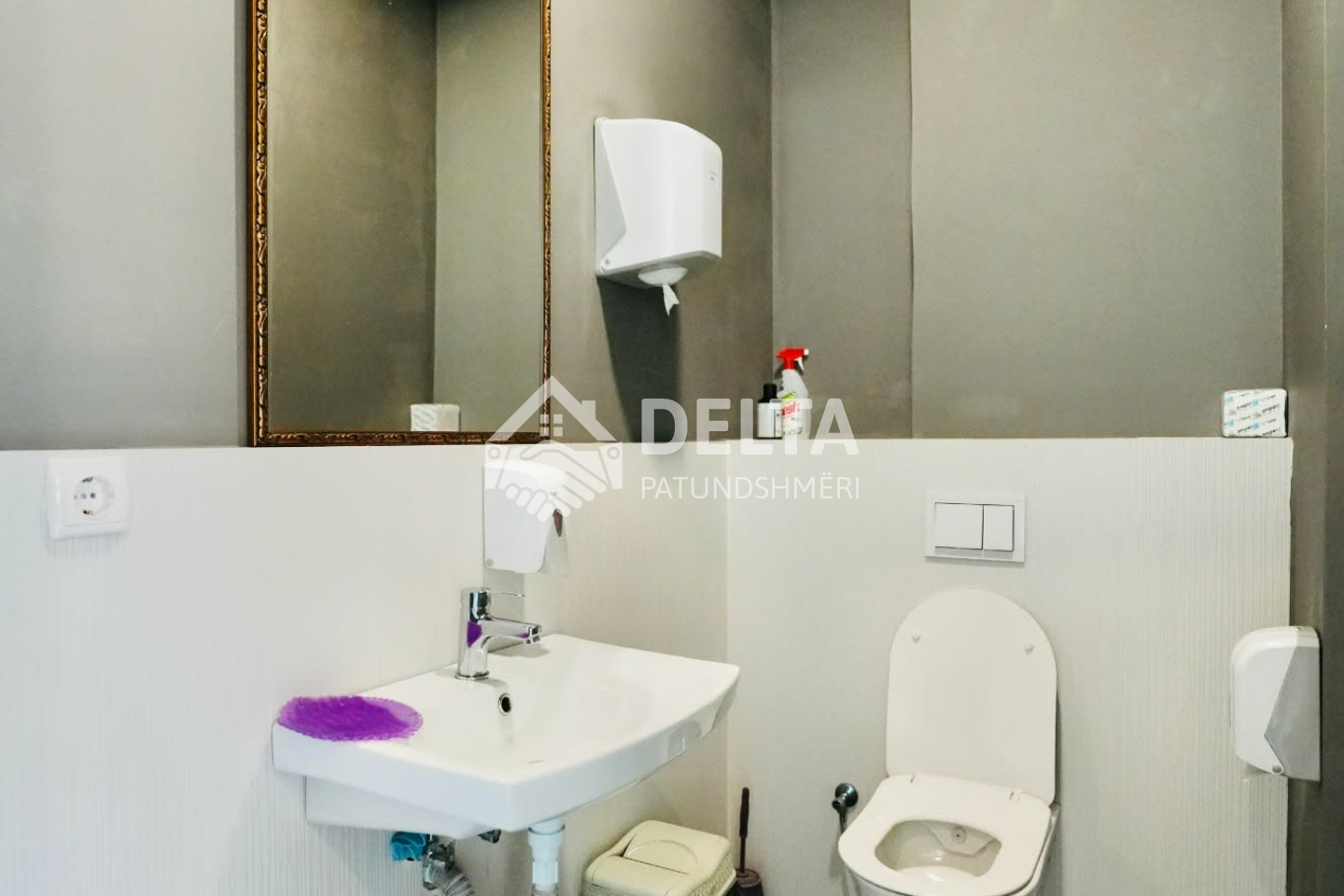 Office for rent in Lakrishtë
