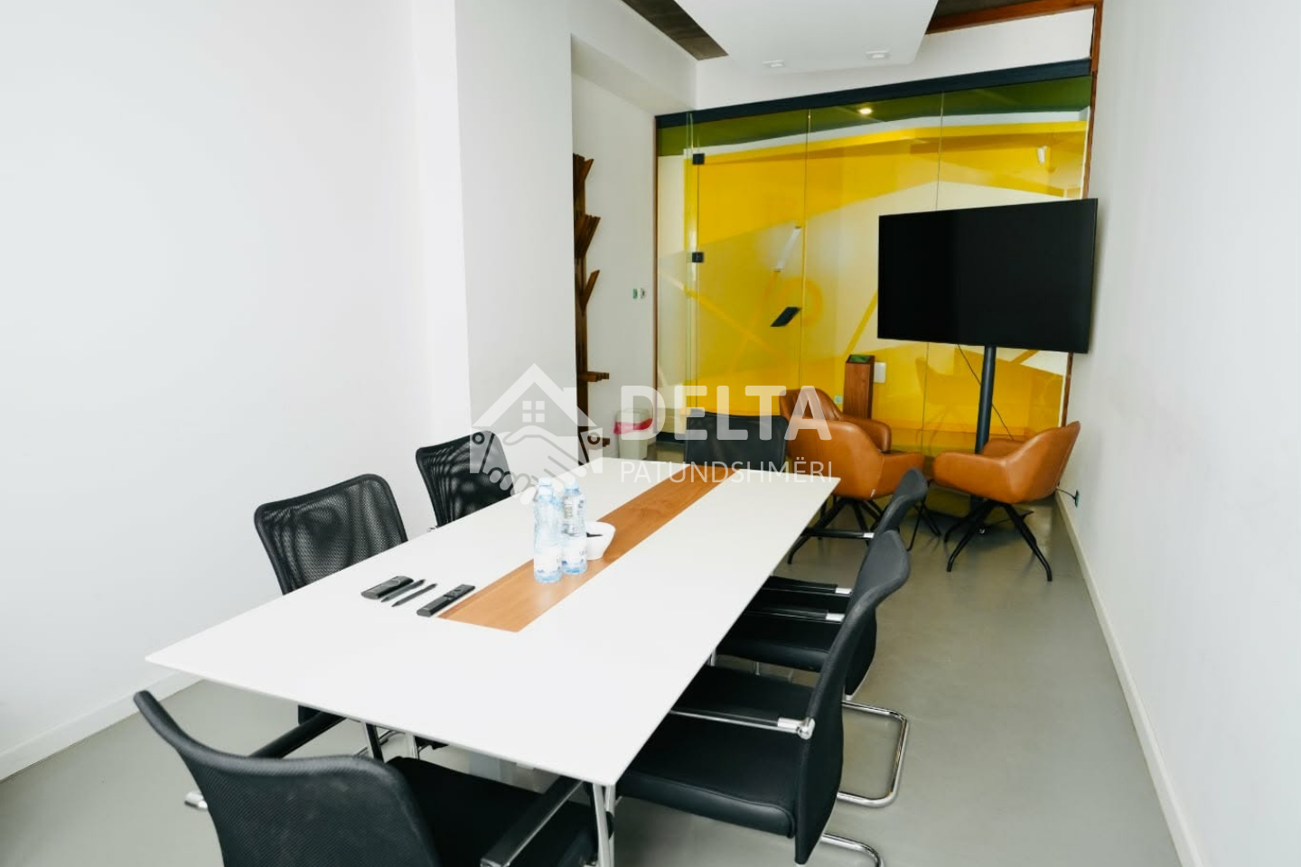Office for rent in Lakrishtë