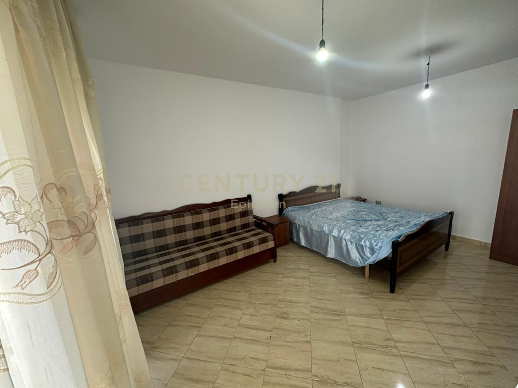 Appartamento 1+1 + monolocale in vendita a Mali i Robit, Durrës - 132000€ | 121 m²