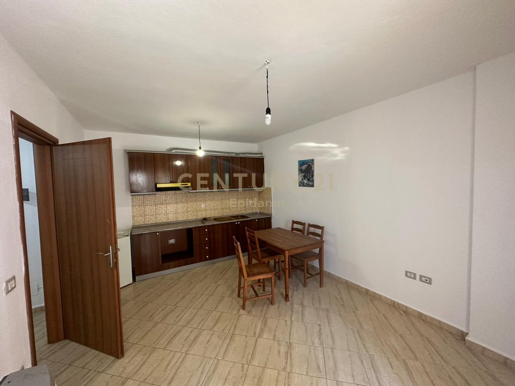 Appartamento 1+1 + monolocale in vendita a Mali i Robit, Durrës - 132000€ | 121 m²