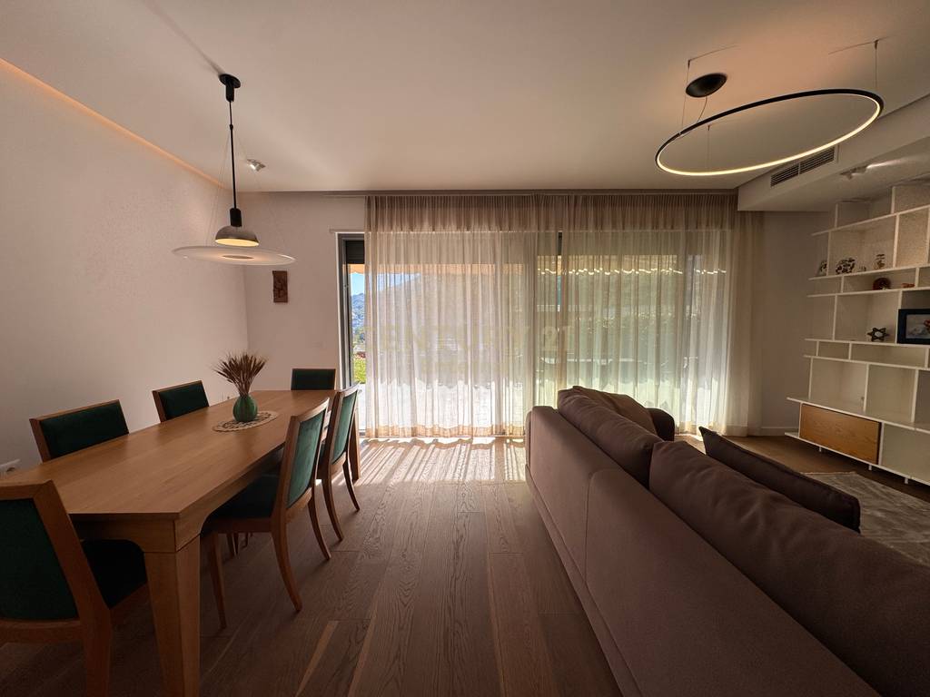 Villa di 3 piani in affitto nel complesso 'Olive Grove', mullet, a 5 min da teg