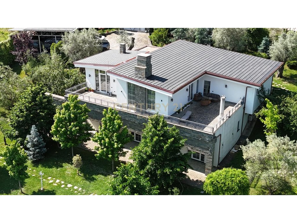 Villa di 3 piani in affitto nel complesso 'Olive Grove', mullet, a 5 min da teg