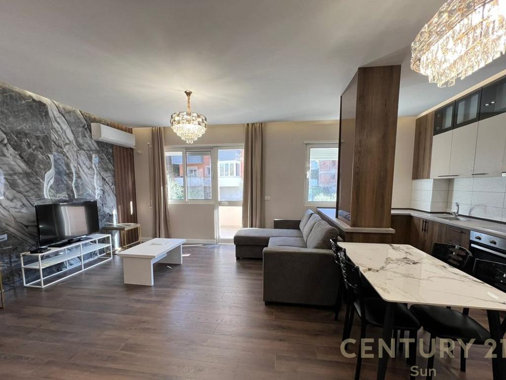 Appartamento 2+1+deposito in vendita nel giardino botanico zoologico, Tirana - 220.000€ | 95.5m²