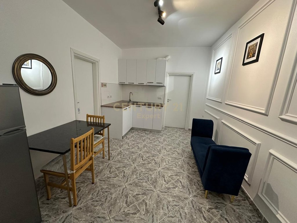 Zur miete apartment 1+1, transballkanike nahe "Bolv Oil"!!!
