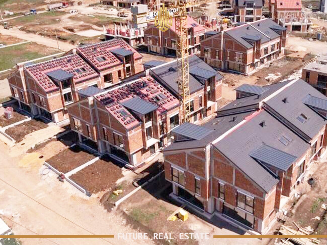 Casa in vendita – 4 camere da letto – In lagjen qëndresa home e re, veterrnik, Prishtinë.