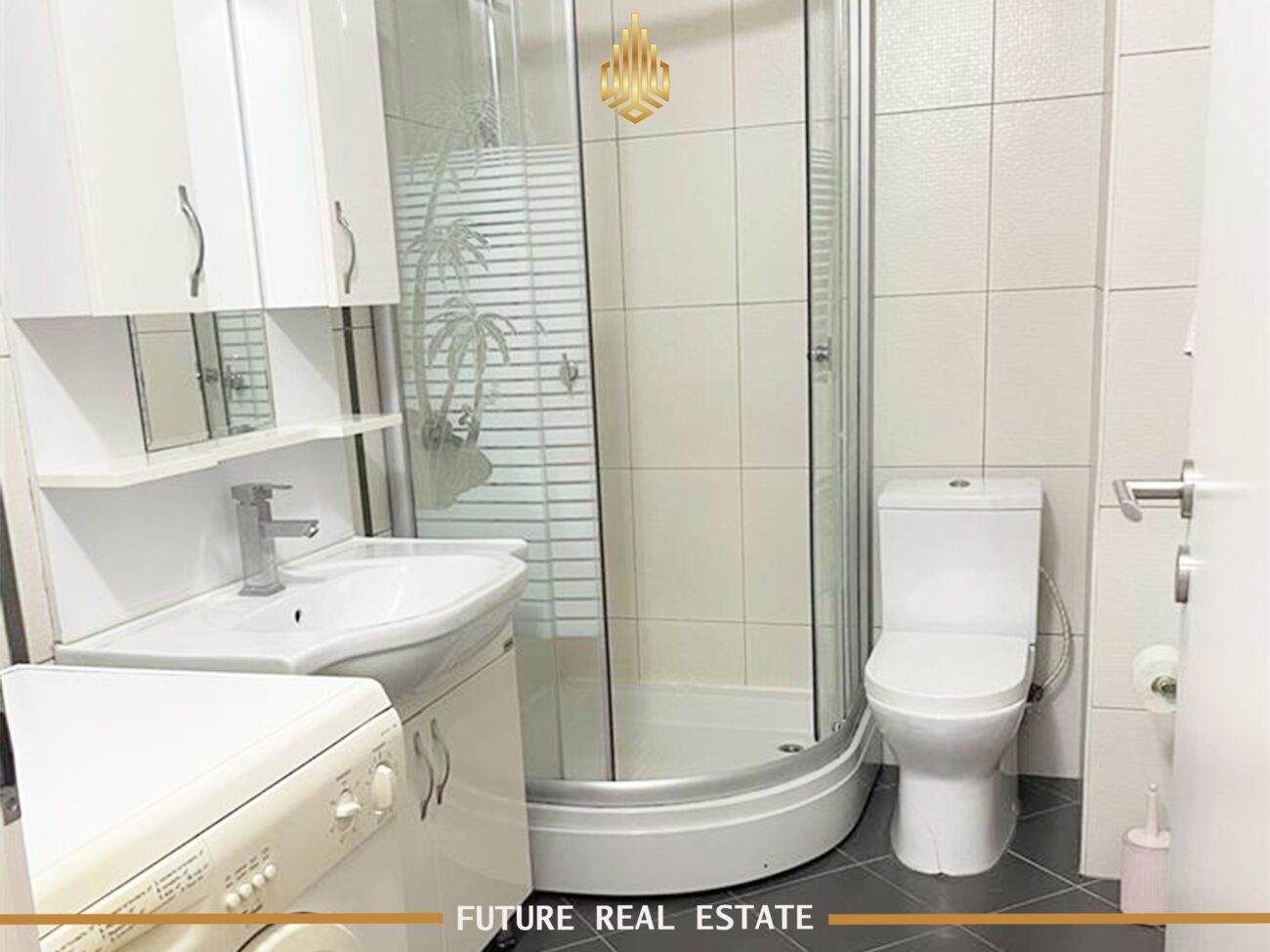 Apartamento en alquiler – 1 habitación – Barrio muhaxherëve – Frente al colegio fama
