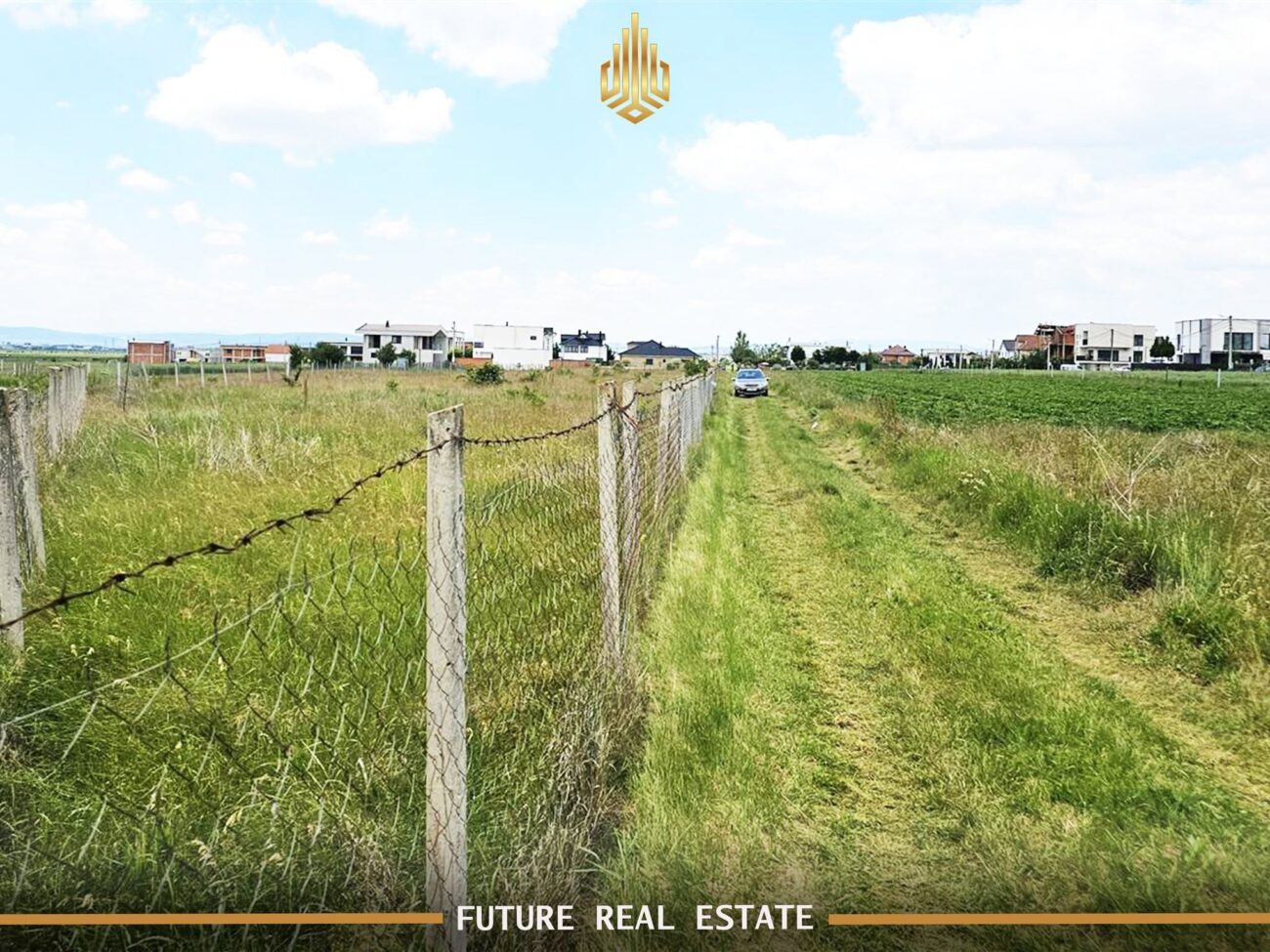 Offered for #sale land (plot) with an area of 5.25 ares. The land is located in hajvali, Ulpiana new neighborhood. (3)