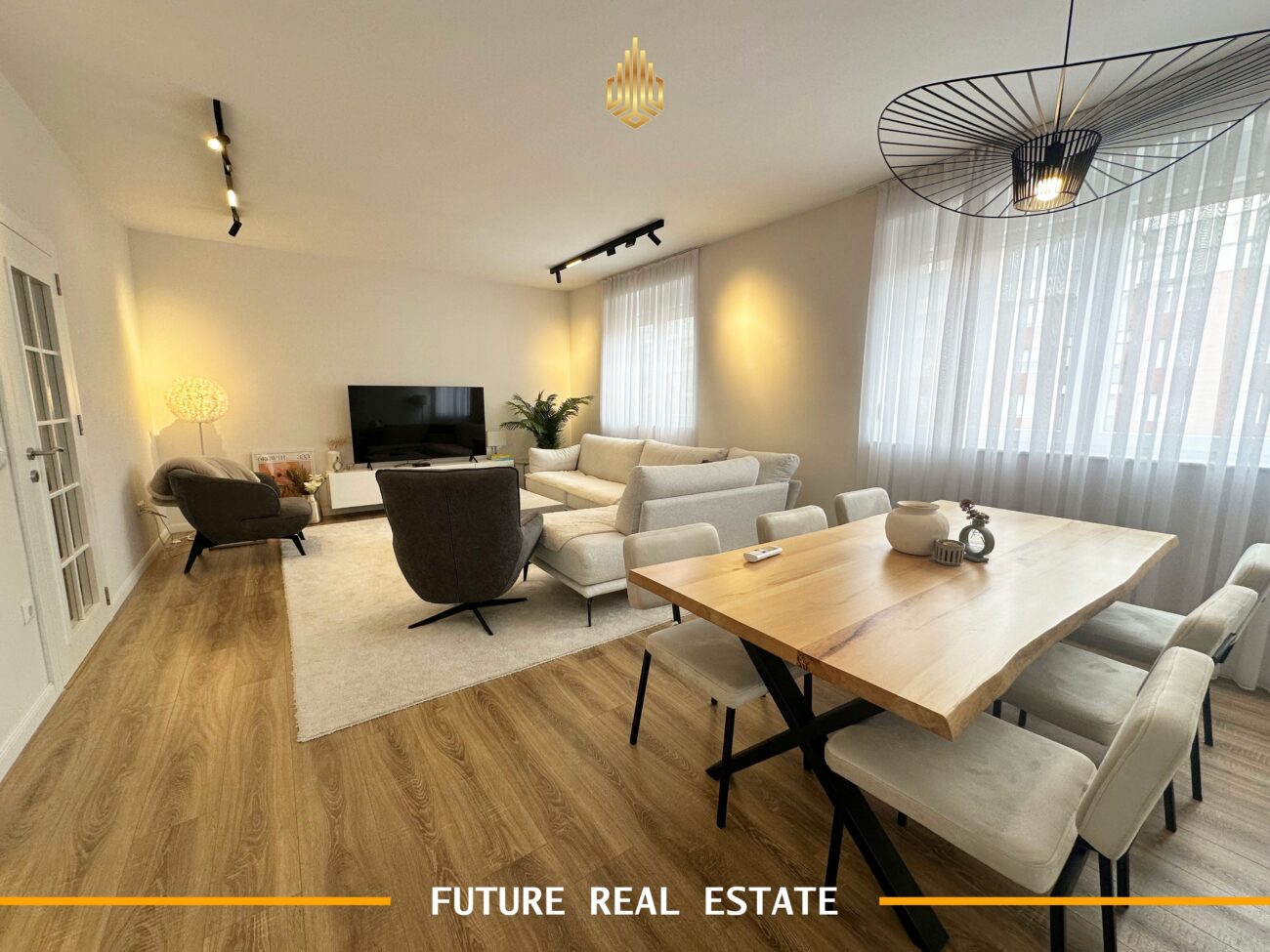 Penthouse me qera- 3 dhoma gjumi te rruga b-Prishtinë!