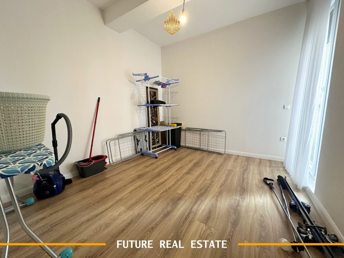 Penthouse me qera- 3 dhoma gjumi te rruga b-Prishtinë!