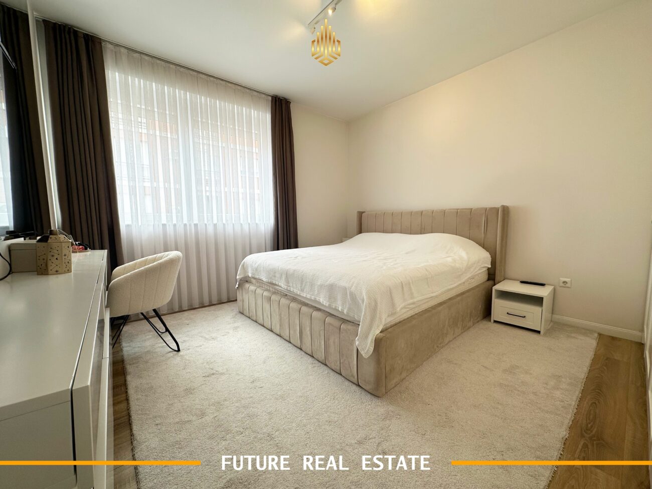 Penthouse me qera- 3 dhoma gjumi te rruga b-Prishtinë!