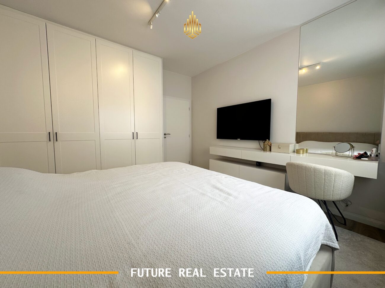 Penthouse me qera- 3 dhoma gjumi te rruga b-Prishtinë!