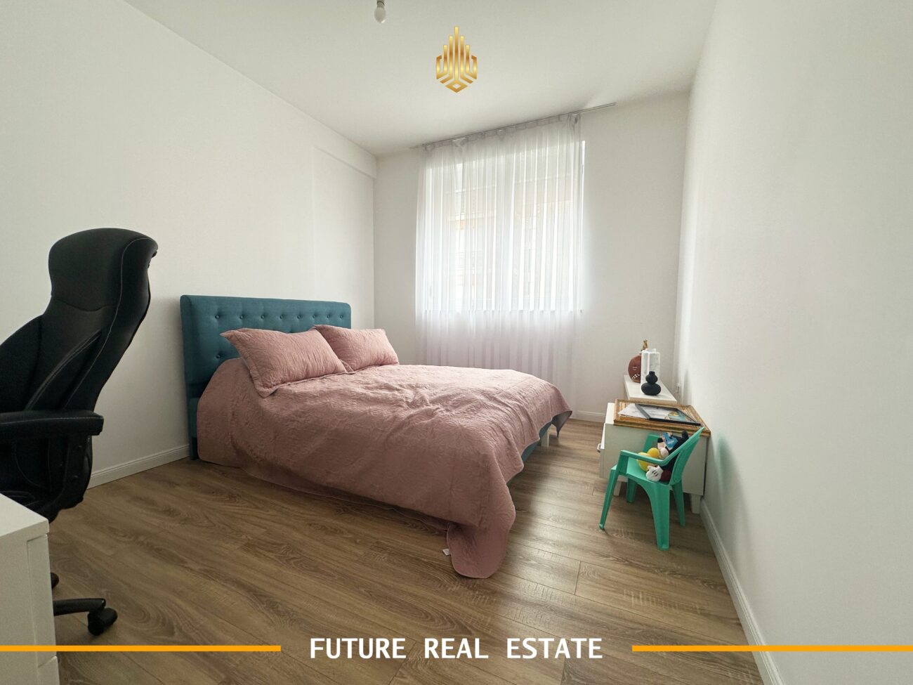 Penthouse me qera- 3 dhoma gjumi te rruga b-Prishtinë!