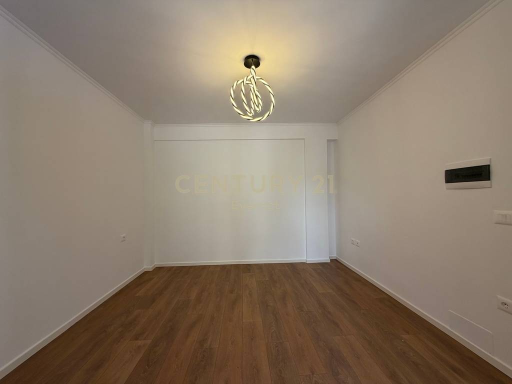 Vasil shanto, 3+1+2 wohnung zu verkaufen!