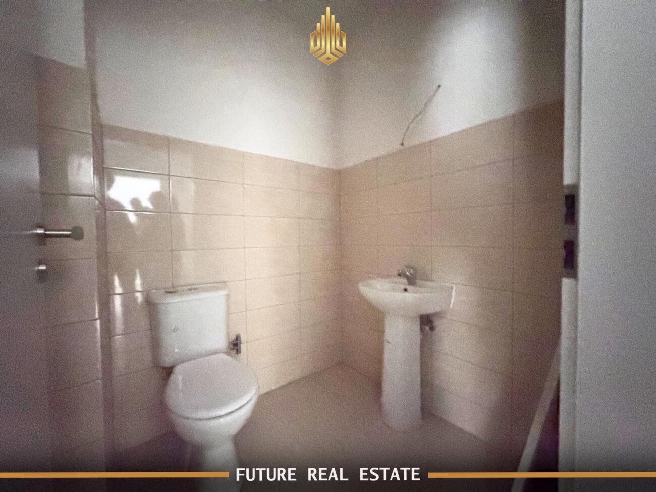 Appartement à louer – 3 chambres – Quartier de l'hôpital – Rue Muharrem fejza – Immeuble rinis