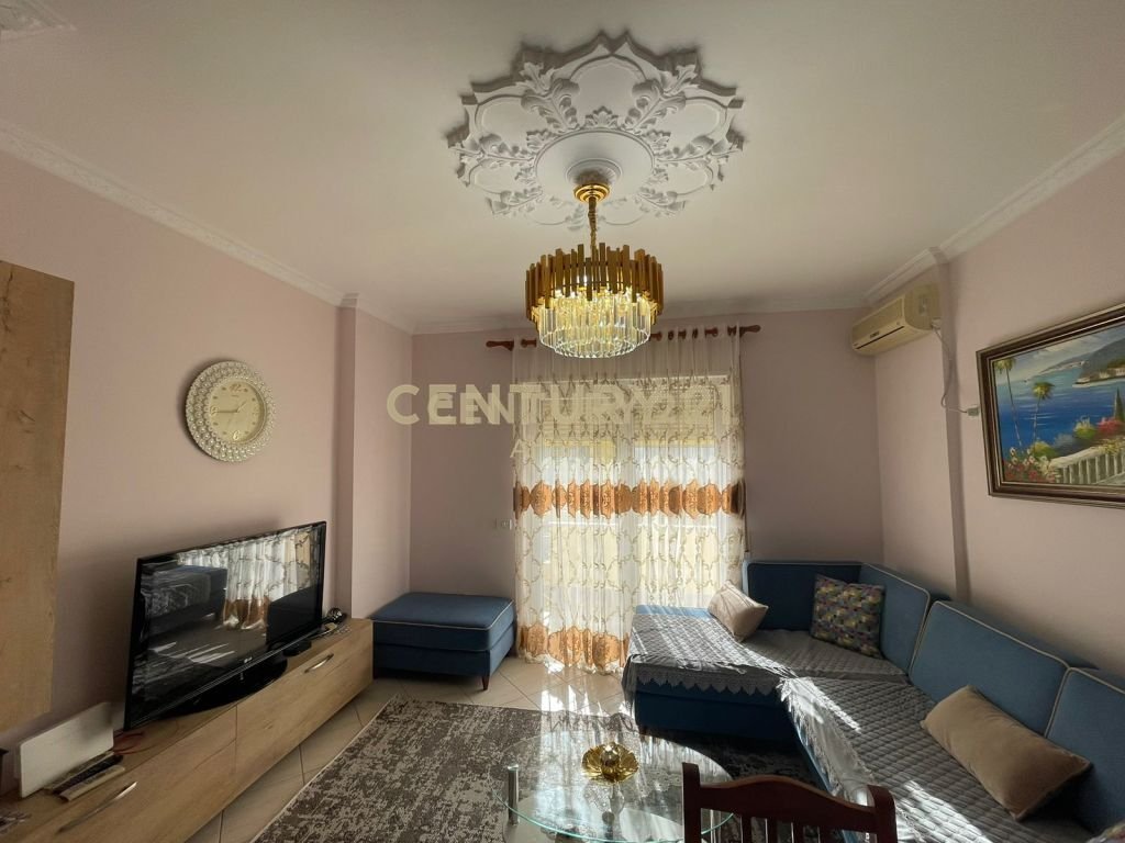 Appartamento in affitto 2+1 vista mare, viale e prima spiaggia, Durrës - 800€ | 90 m²