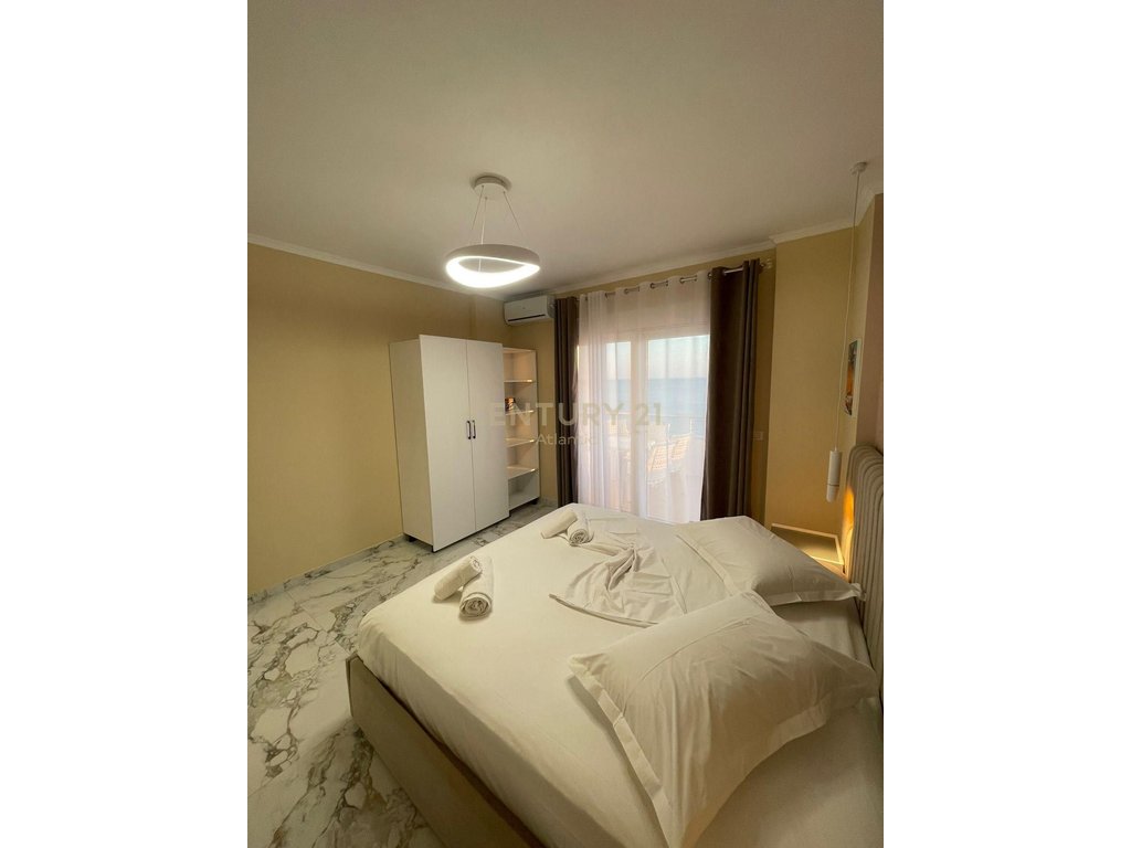 Appartamento in affitto 2+1 vista mare, viale e prima spiaggia, Durrës - 800€ | 90 m²