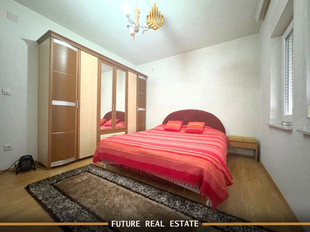 Casa in vendita – 6 camere da letto – Fushë Kosovë – Via tahir zemaj