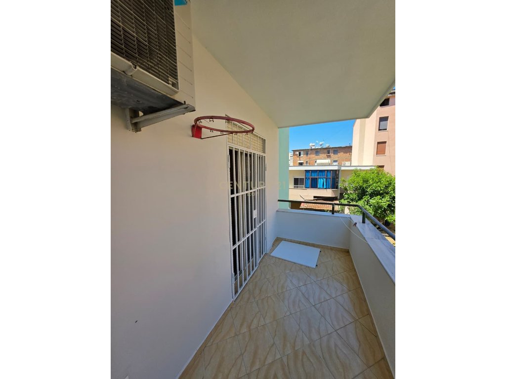 Appartamento jeper 2+1 in affitto a lagja nr.5, Durrës!