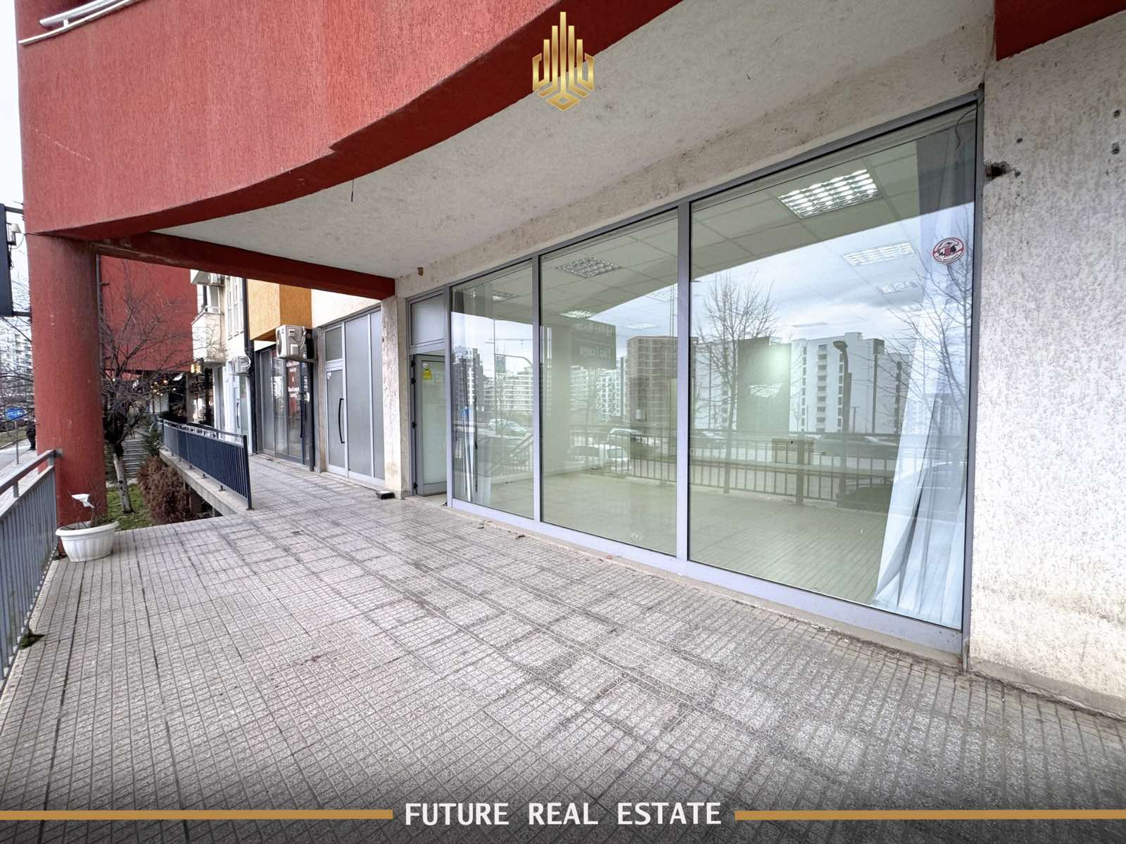 Locale commerciale in affitto – Prishtinë – Rruga c