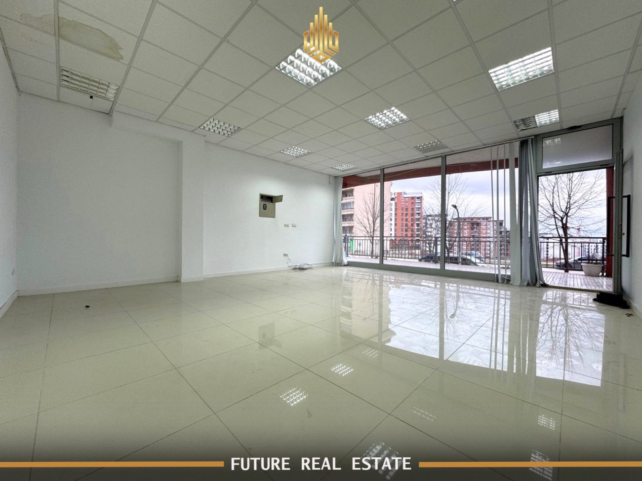Locale commerciale in affitto – Prishtinë – Rruga c
