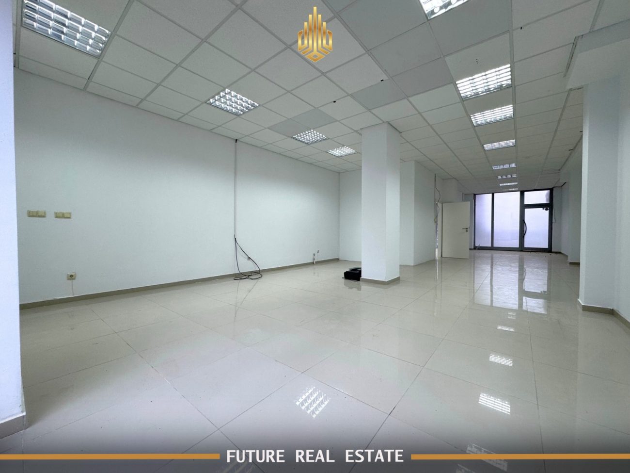 Locale commerciale in affitto – Prishtinë – Rruga c