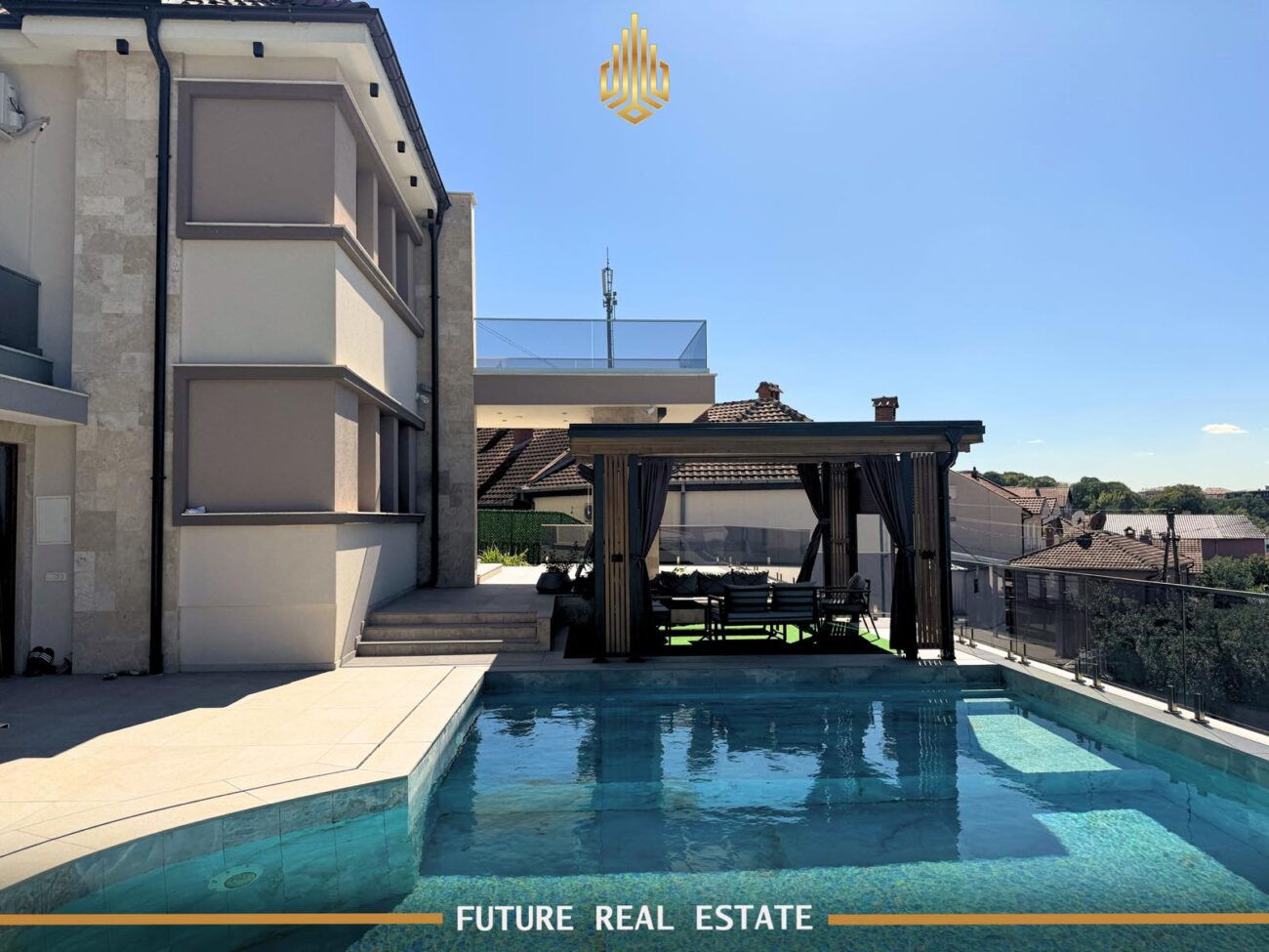 Maison à vendre – Exclusive – Prishtinë – Velani – Vue sur le centre-ville