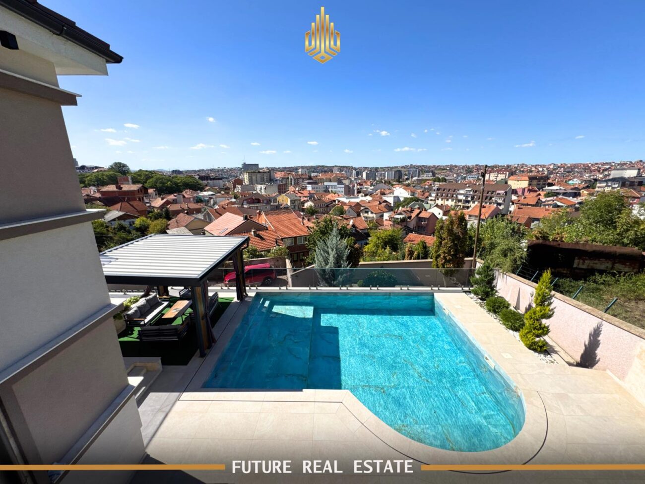 Maison à vendre – Exclusive – Prishtinë – Velani – Vue sur le centre-ville