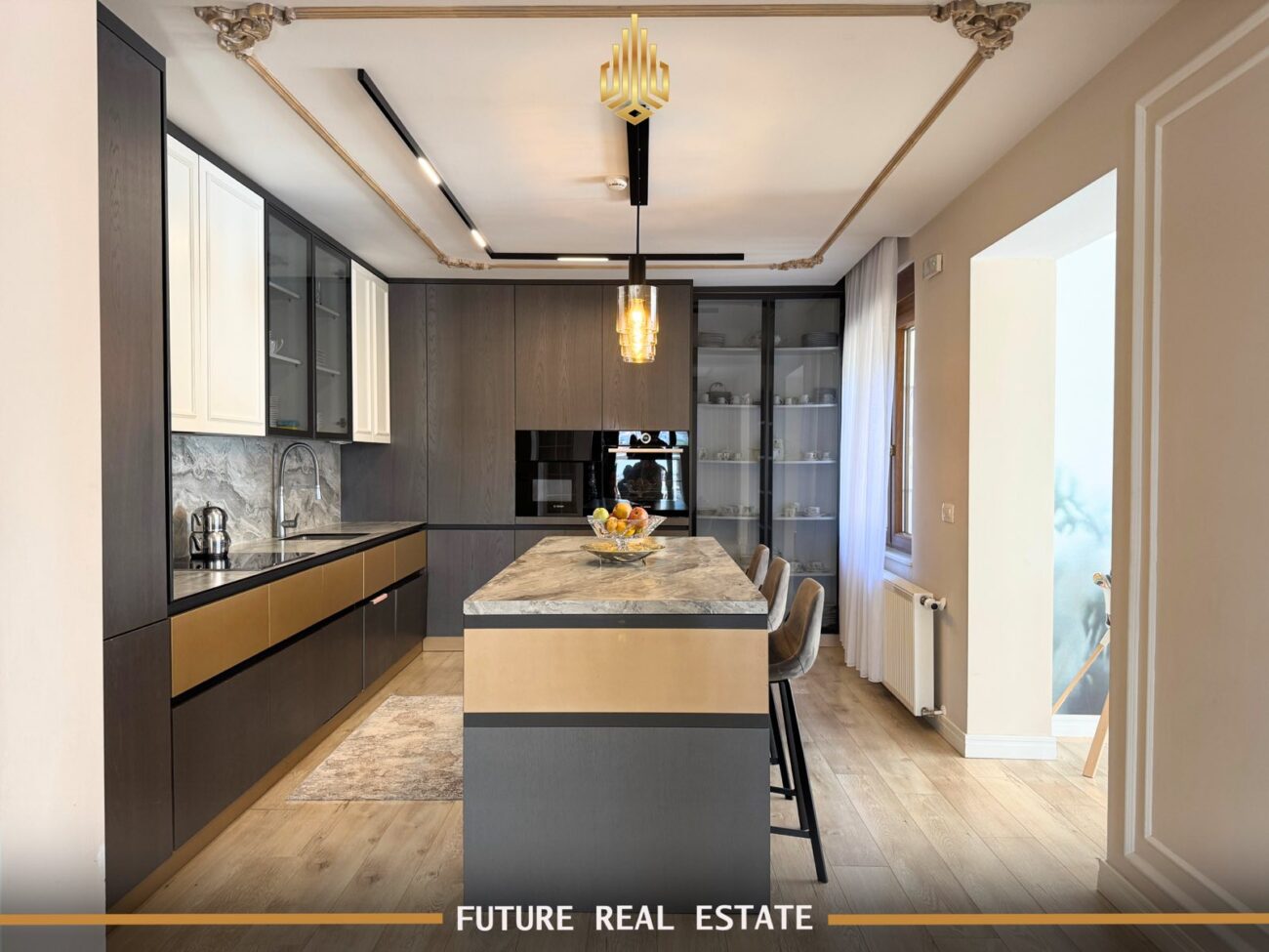 Maison à vendre – Exclusive – Prishtinë – Velani – Vue sur le centre-ville