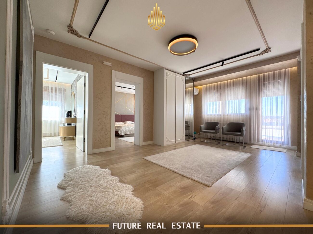 Maison à vendre – Exclusive – Prishtinë – Velani – Vue sur le centre-ville