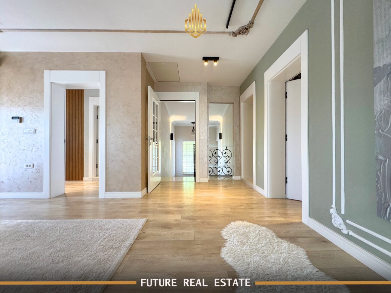Maison à vendre – Exclusive – Prishtinë – Velani – Vue sur le centre-ville