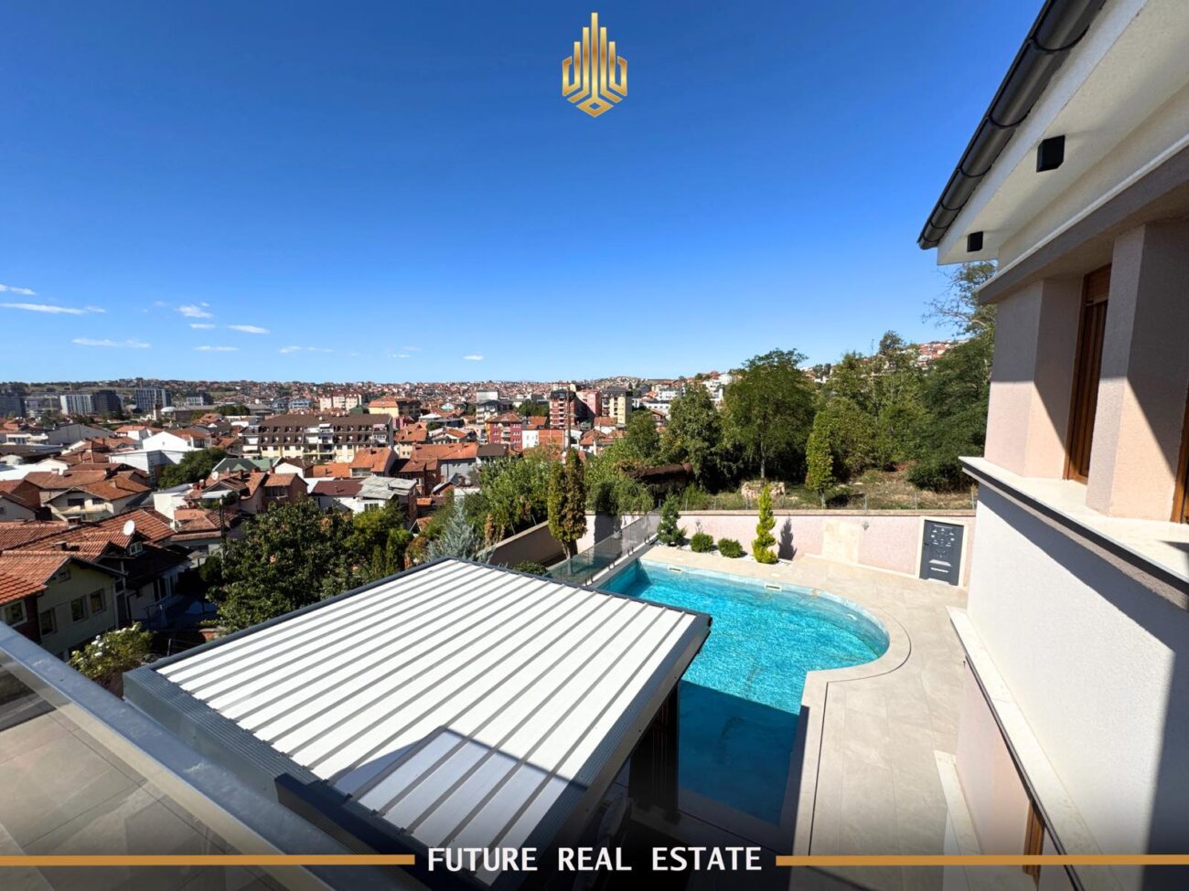 Maison à vendre – Exclusive – Prishtinë – Velani – Vue sur le centre-ville