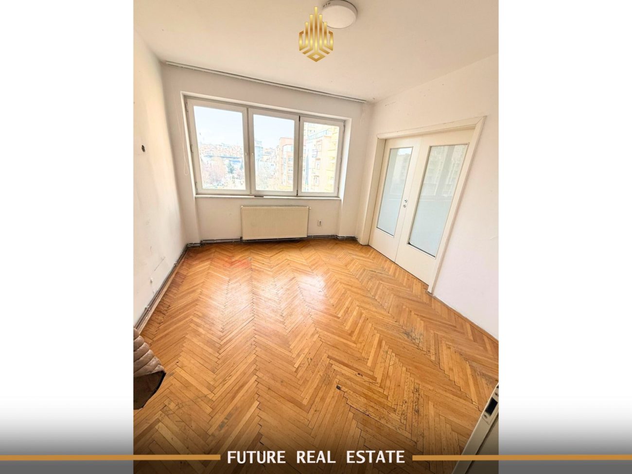 Escritório/apartamento para alugar – 3 espaços de trabalho – Pristina – Centro – Praça zahir pajaziti