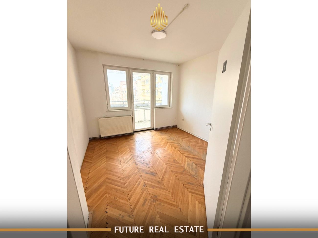 Escritório/apartamento para alugar – 3 espaços de trabalho – Pristina – Centro – Praça zahir pajaziti