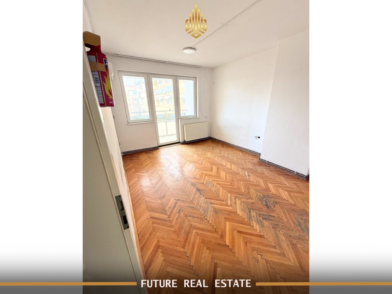 Escritório/apartamento para alugar – 3 espaços de trabalho – Pristina – Centro – Praça zahir pajaziti