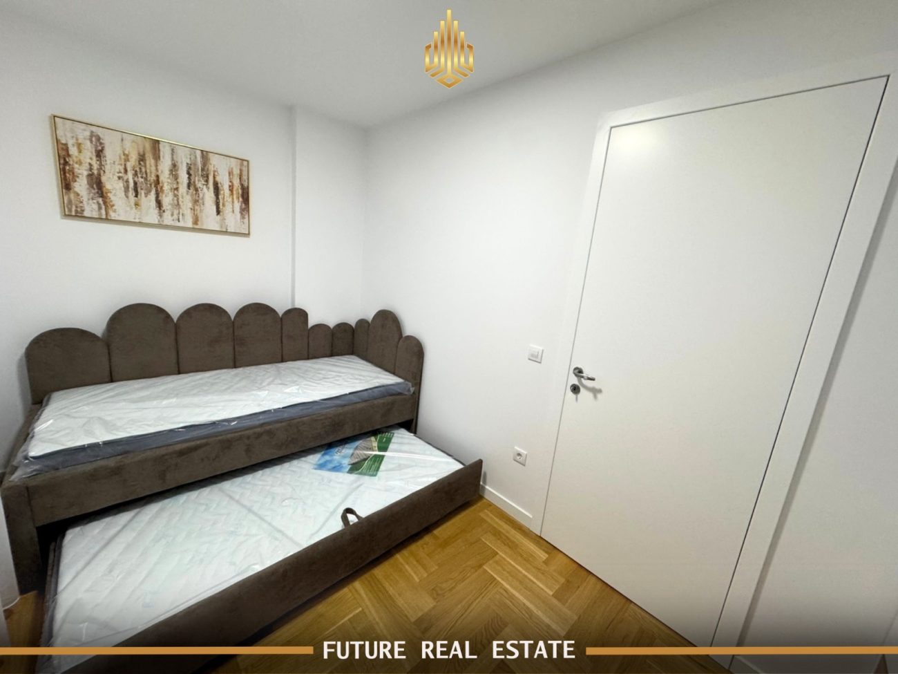 Apartamento en alquiler – 2 habitaciones – Pristina – Barrio muhaxherëve – Kulla roze