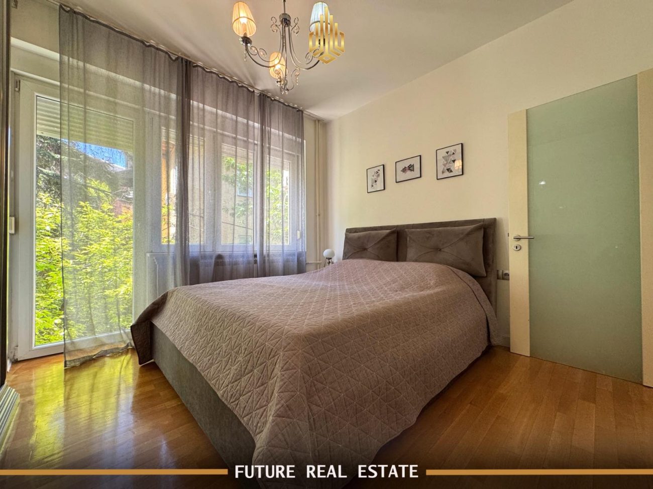 Apartamento para alugar – 1 quarto – Pristina – Perto da praça madre teresa, rua qamil hoxha, próximo ao restaurante pishat