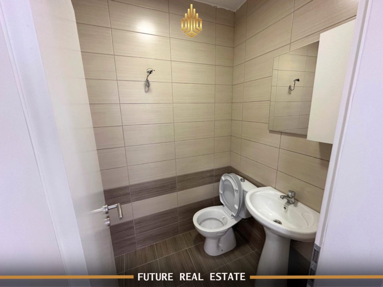Apartamento en alquiler – 3 habitaciones – Prishtinë – Barrio spital – Calle Muharrem fejza, muratori