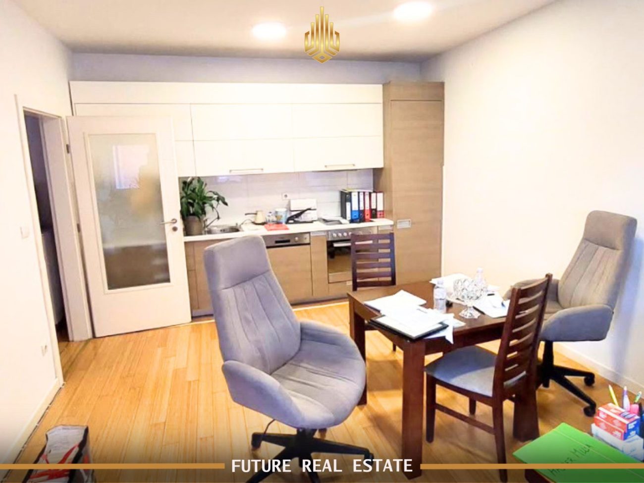 Escritório para alugar – 3 quartos – Prishtinë – Bairro spital – Rua Muharrem fejza, complexo royal city